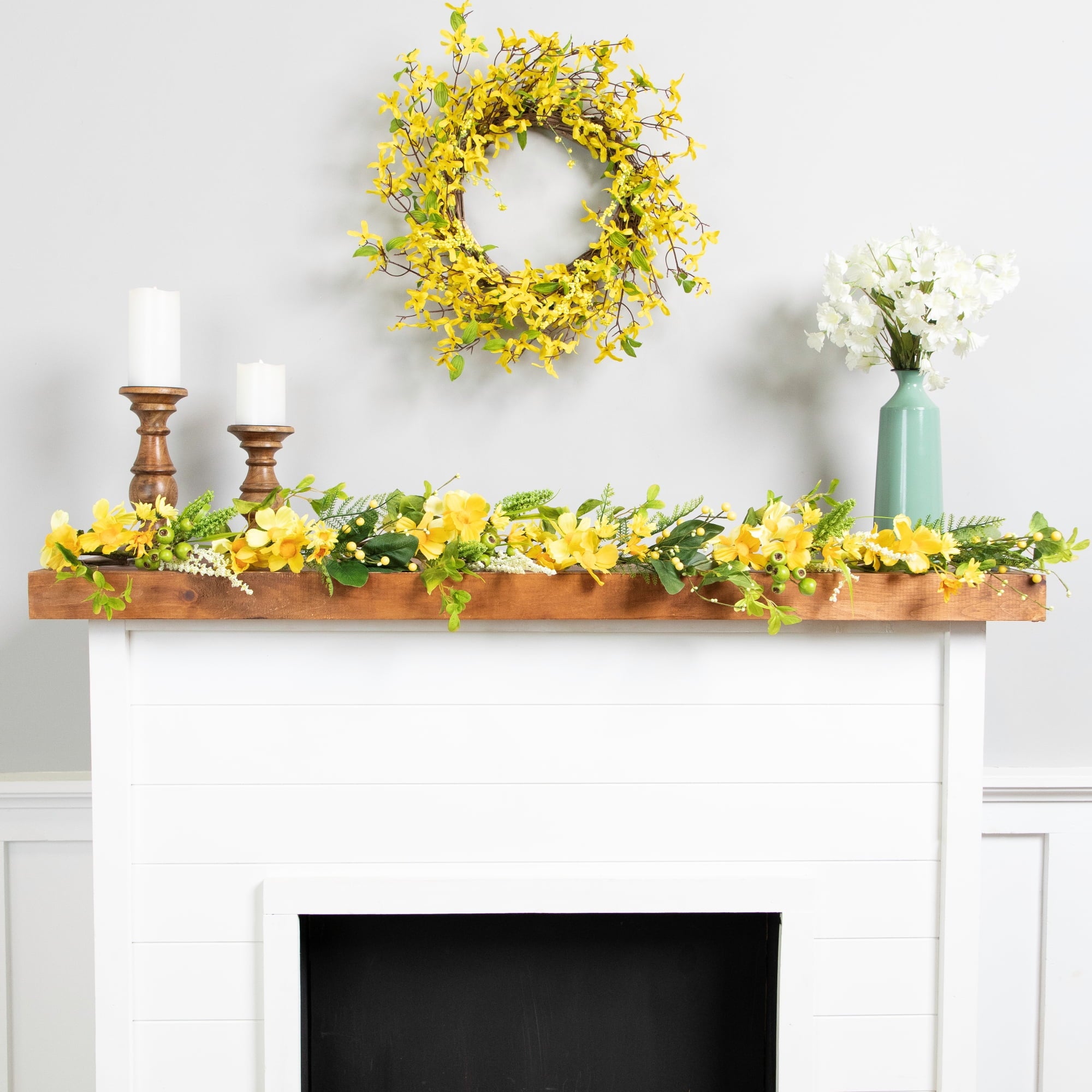 Northlight 5' Yellow Daisy and Berry Floral Spring Garland