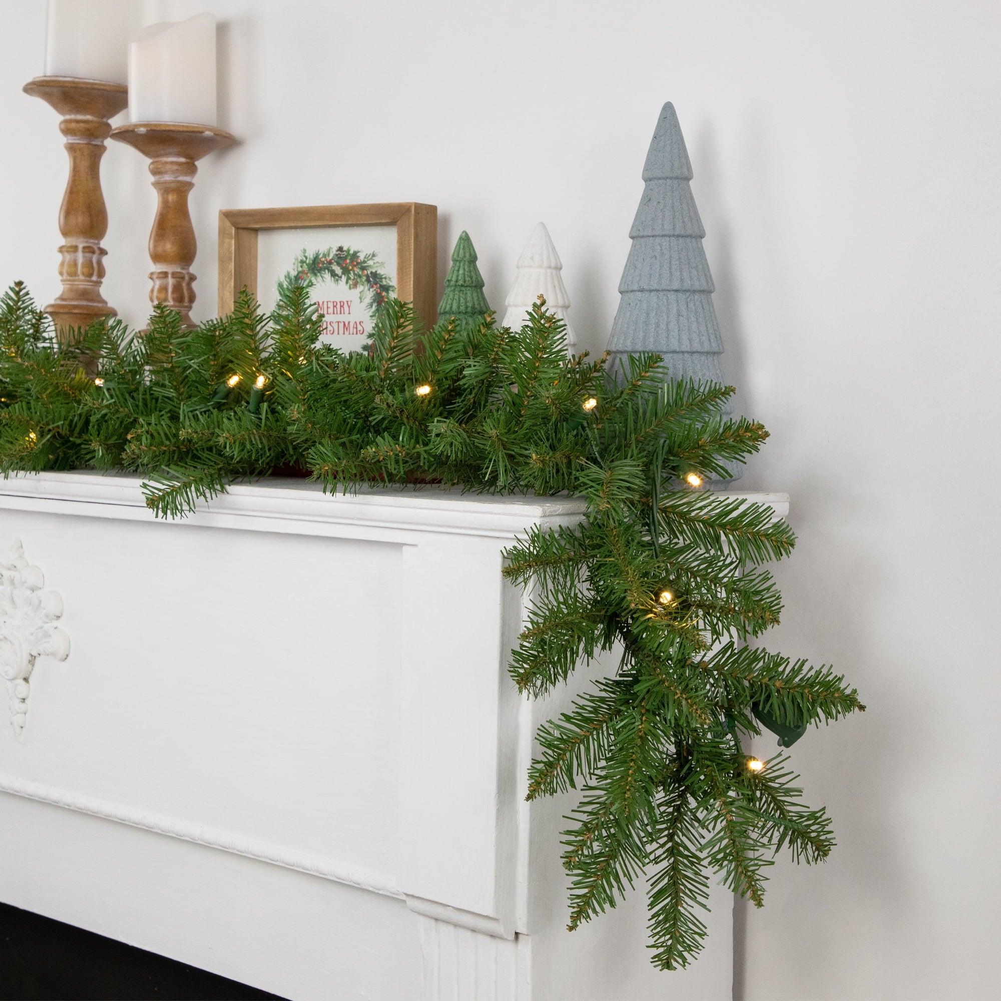 Northlight Decorated Northern Pine Warm White Prelit LED Corded Artificial Christmas Garland, 10" (Green)