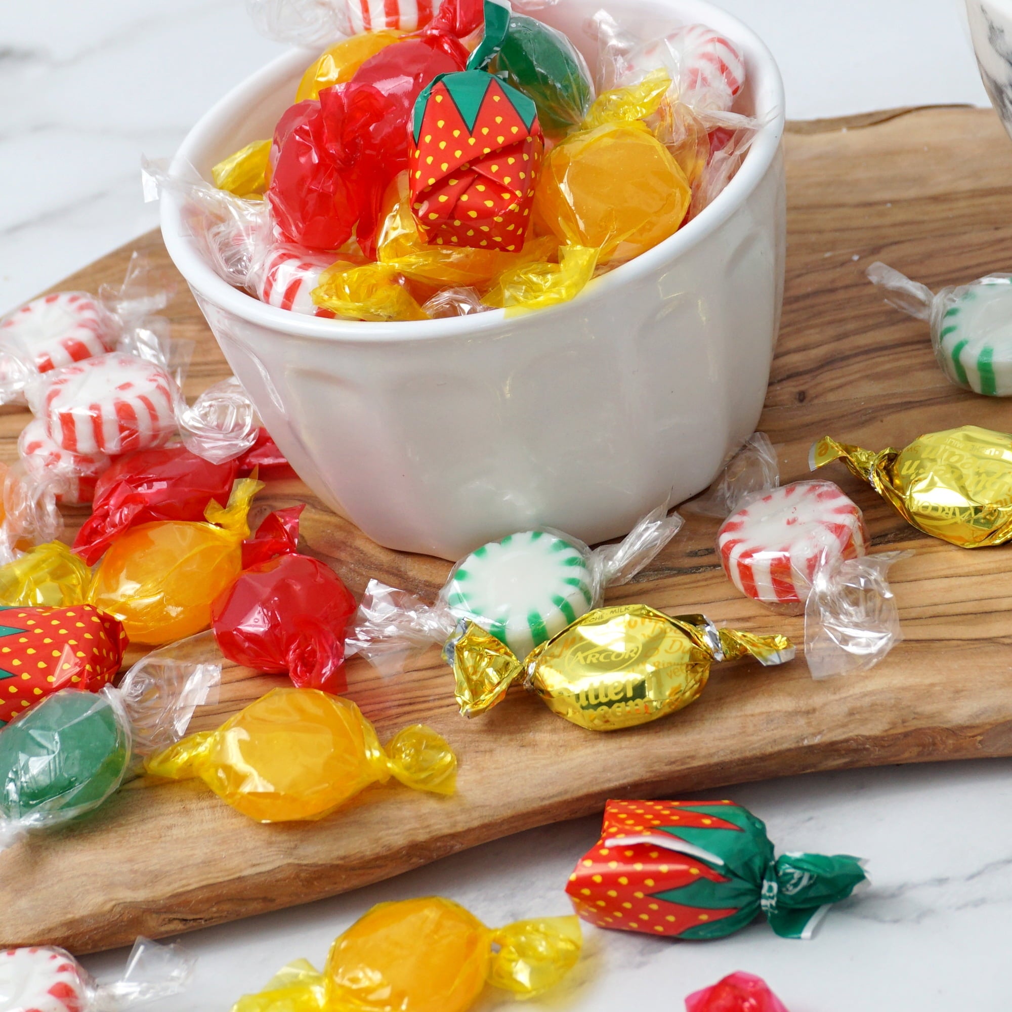 Arcor Hostess Mix, 5 Pound Bulk Candy (Approx. 375 pcs.), Arcor Candy, Old Fashioned Hard Candy Assortment, Butterscotch, Strawberry Candy, Cinnamon Discs, Peppermints