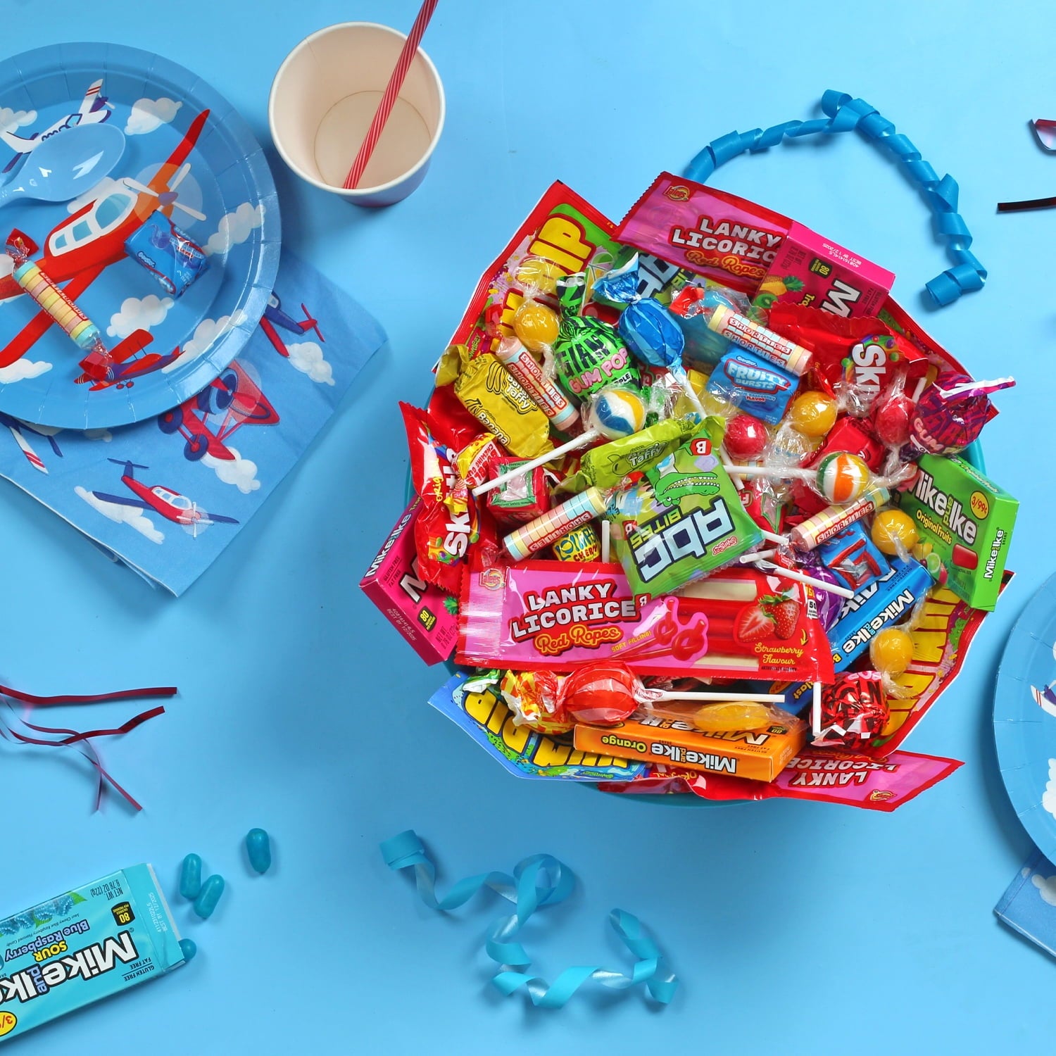 Assorted Halloween Candy - Bulk Treat - 2.2 Pounds - Fun Size Pinata Stuffers - Parade Variety Pack - Lalees