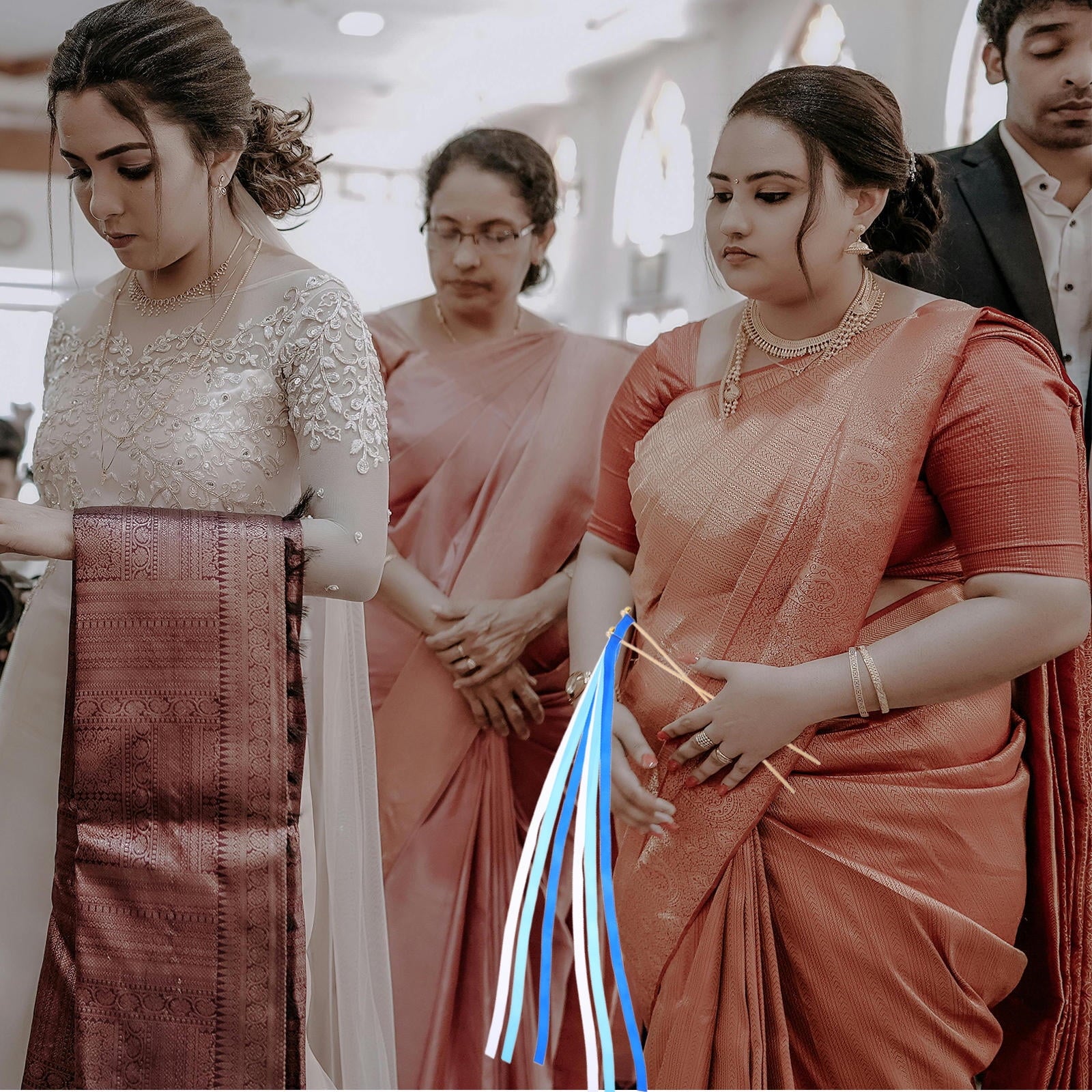 30pcs Wedding Ribbon Sticks Party Ribbon Streamers Wedding Party Accessories Ribbon Wand Wedding Exit Streamer Wedding Decor