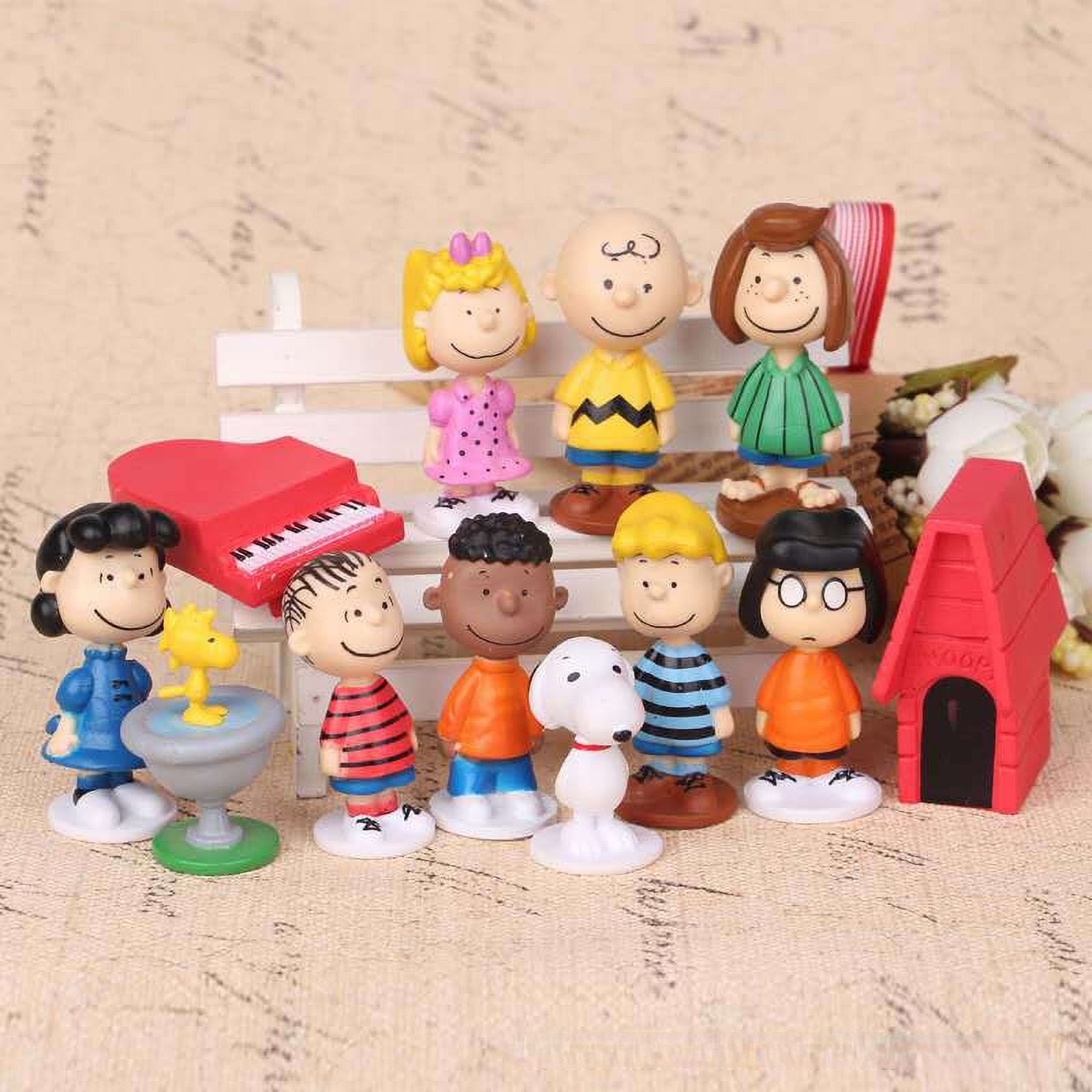 Cute 12 Pcs Cartoon Character Peanuts,Red House and Dog Set 2 Inch Mini Action Figures Set Cake Topper Table Decoration Cute Gift for Kids and Fans