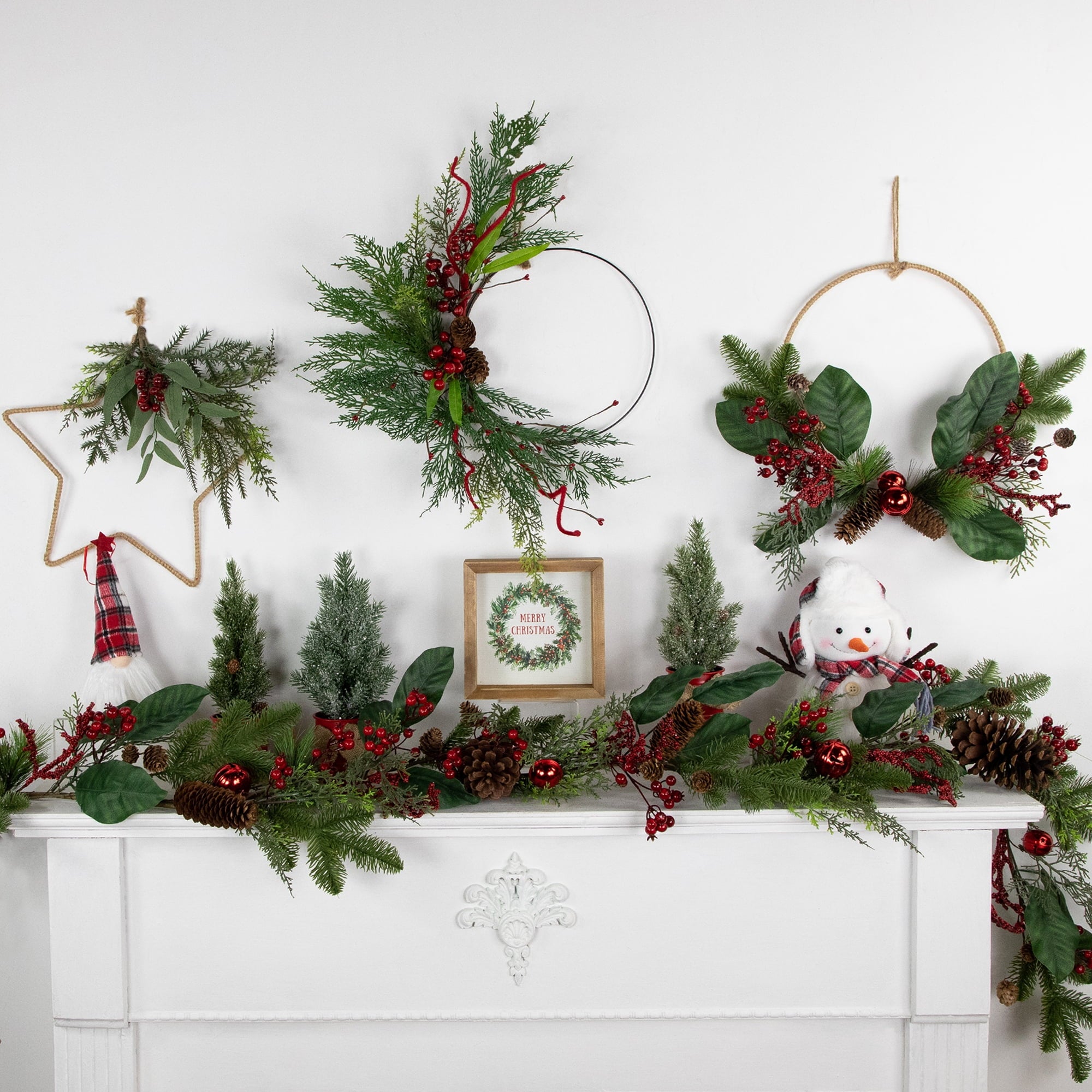 Pinecones and Berries Artificial Christmas Garland - 6' x 8" - Unlit