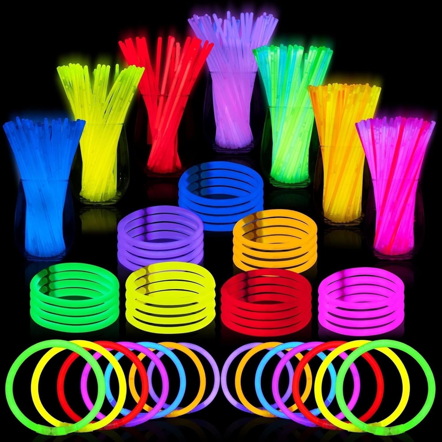 Ayieyill 300pcs Glow Sticks Bulk Party Pack 8" Halloween Glow Sticks for Kids Glow in the Dark Party Supplies