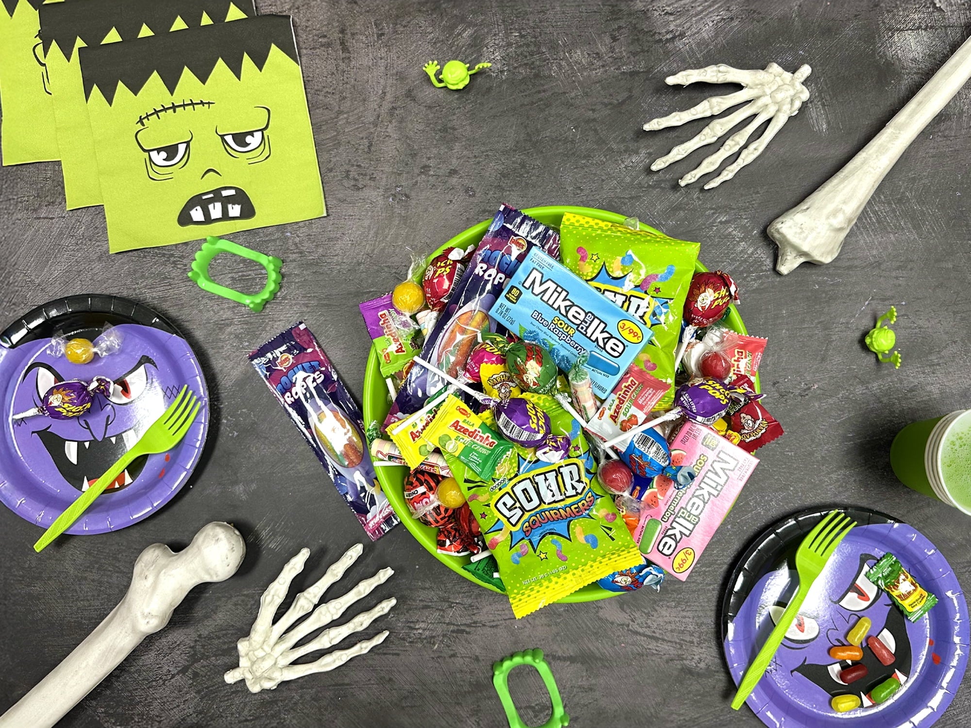 Sour Candy - Halloween Variety Pack - Bulk Candies - 2 Pounds - Assorted Parade Bag - Lalees - Party Favors for Kids