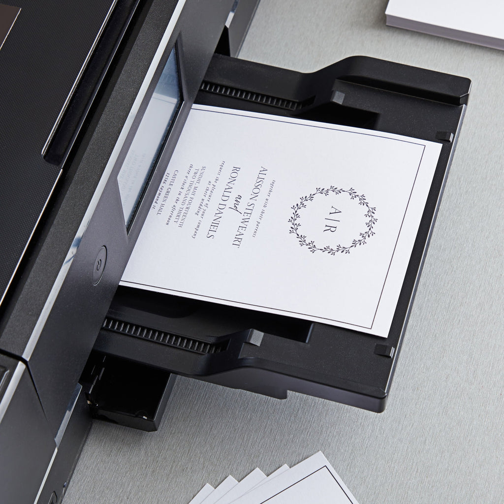 200 Pack White 300 GSM / 110 lb Thick Cardstock Paper - Blank Heavyweight Wedding Invitation Cards for Printing, Flashcards, Postcards - 5x7 inch