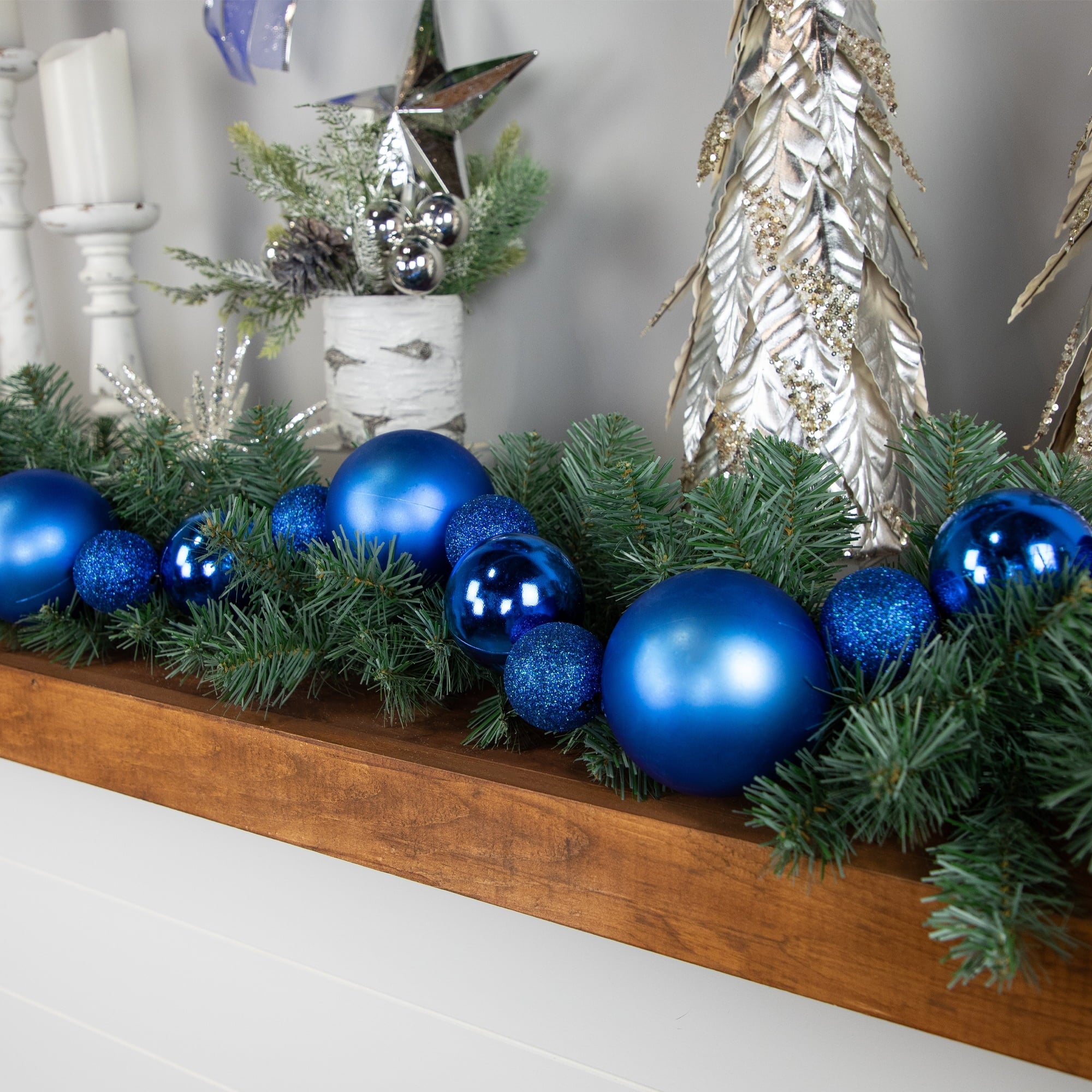 Northlight 3-Finish Shatterproof Ball Christmas Garland - 6'  x 4" - Blue  - Unlit