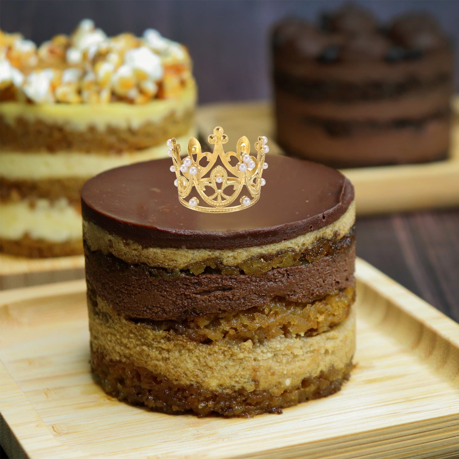 Uxcell 24Pcs Mini Crown Cake Toppers, Alloy Queen Princess Little Silver Crown Heart Shaped, Mini Pearls