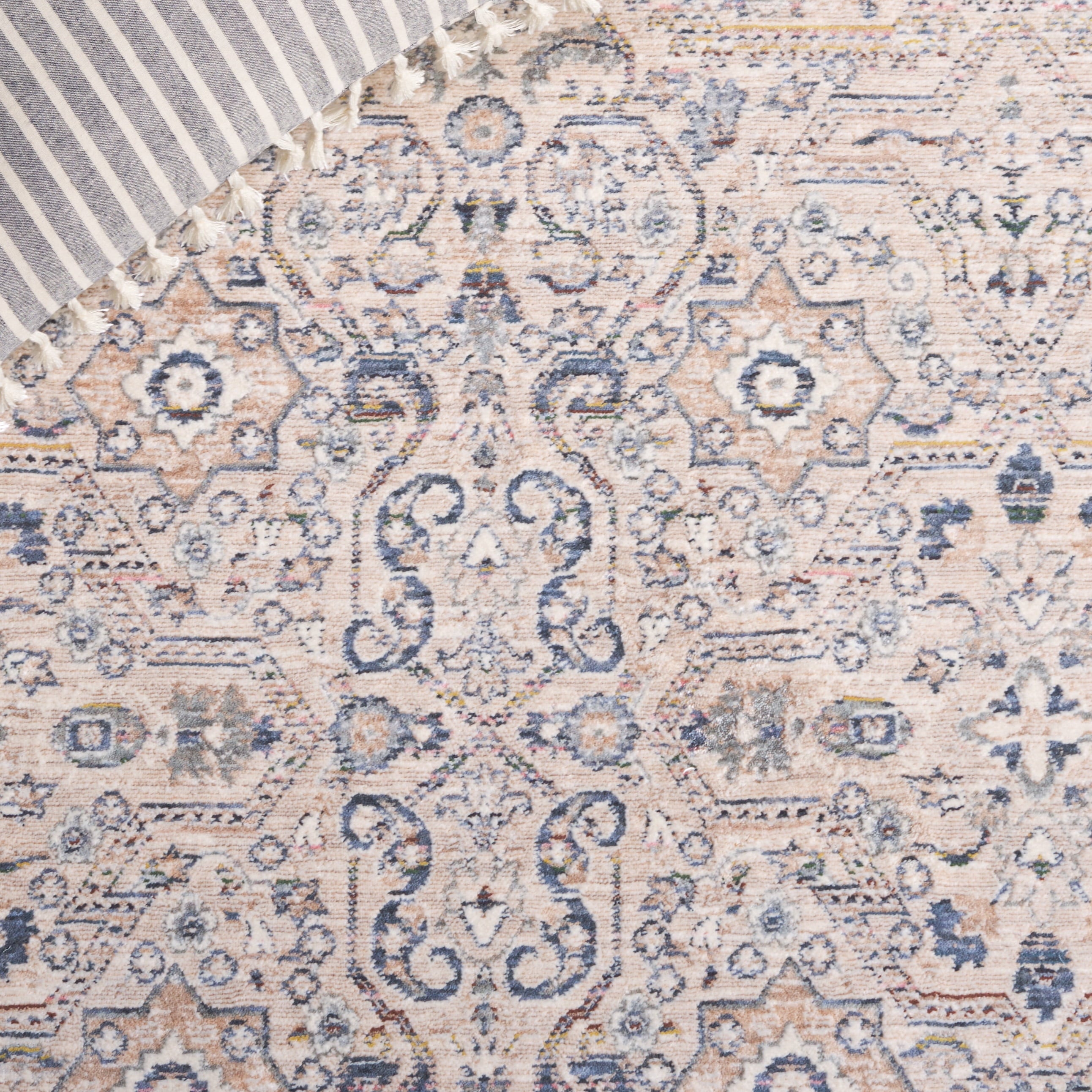 SAFAVIEH Sutton Aisling Oriental Runner Rug, Beige/Navy, 2'2" x 8'