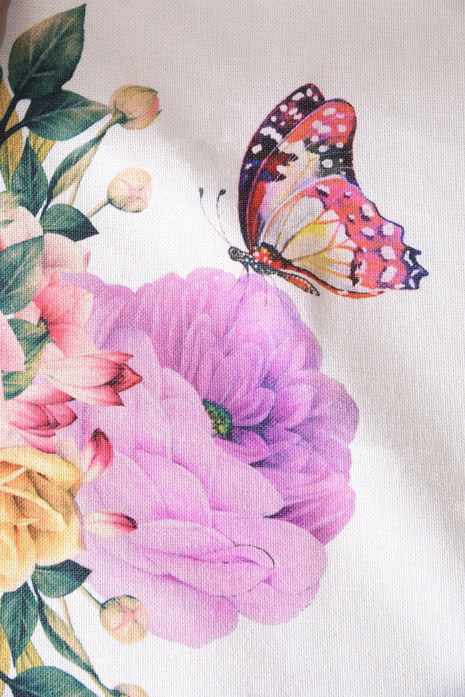 Springfield Gardens 100% Cotton Tablecloth, 60" X 120"