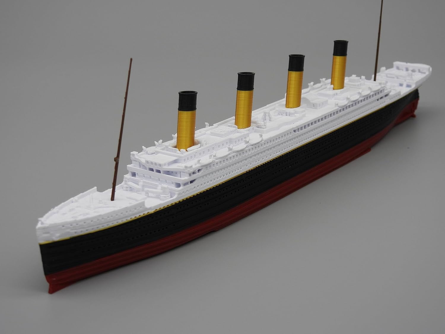 TheRoller3d RMS Titanic Model Ship with Iceberg, 1 Ft Long Assembled, Titanic Toys for Kids, Historically Accurate Titanic Toy, Titanic Ship, Titanic Cake Topper, Titanic Figurine, Titanic Boat