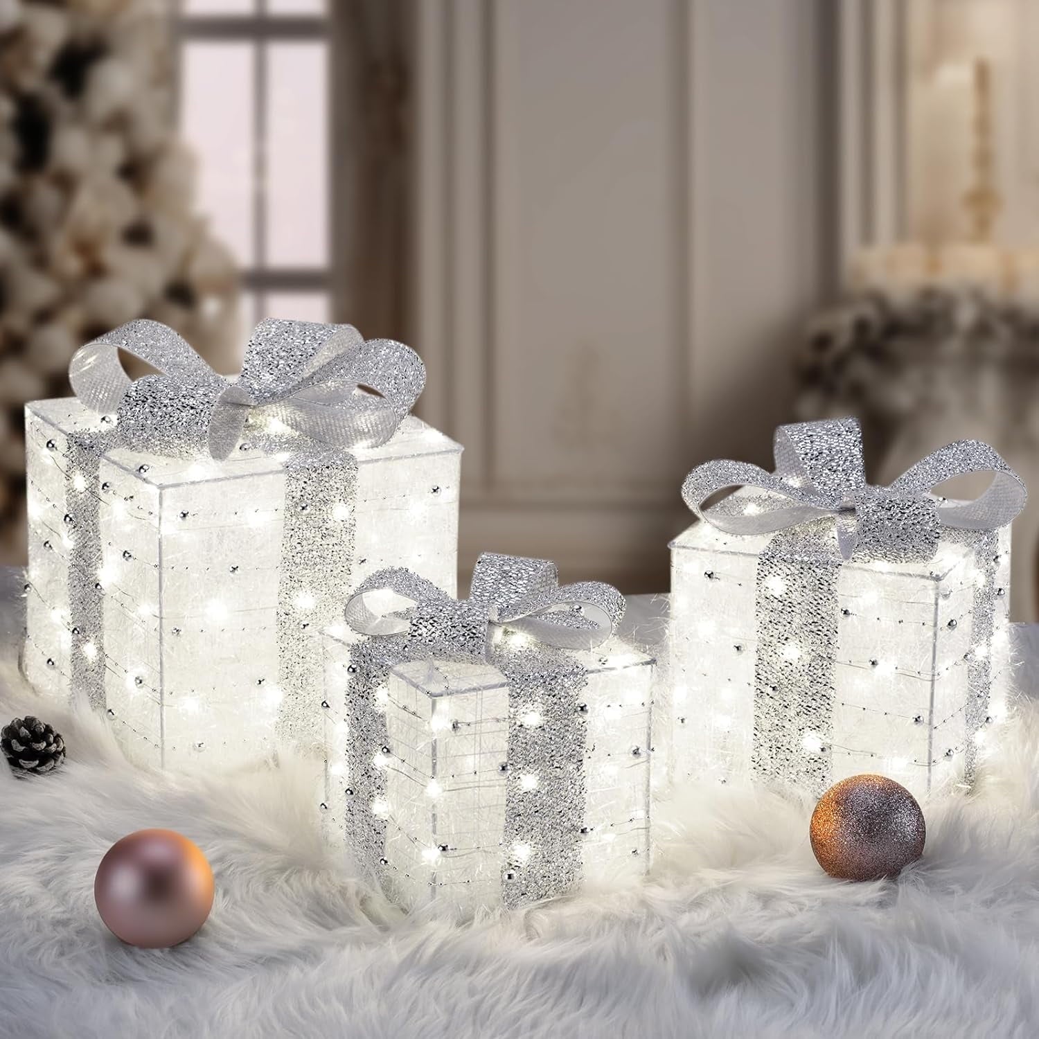 Christmas Lighted Boxes Decorations, Quntis 8 Modes 3 Lighted Boxes, Champagne Gold Gift Boxes Christmas Decorations for Christmas Tree Indoor/Outdoor Clampsted Gift Box Three -Piece