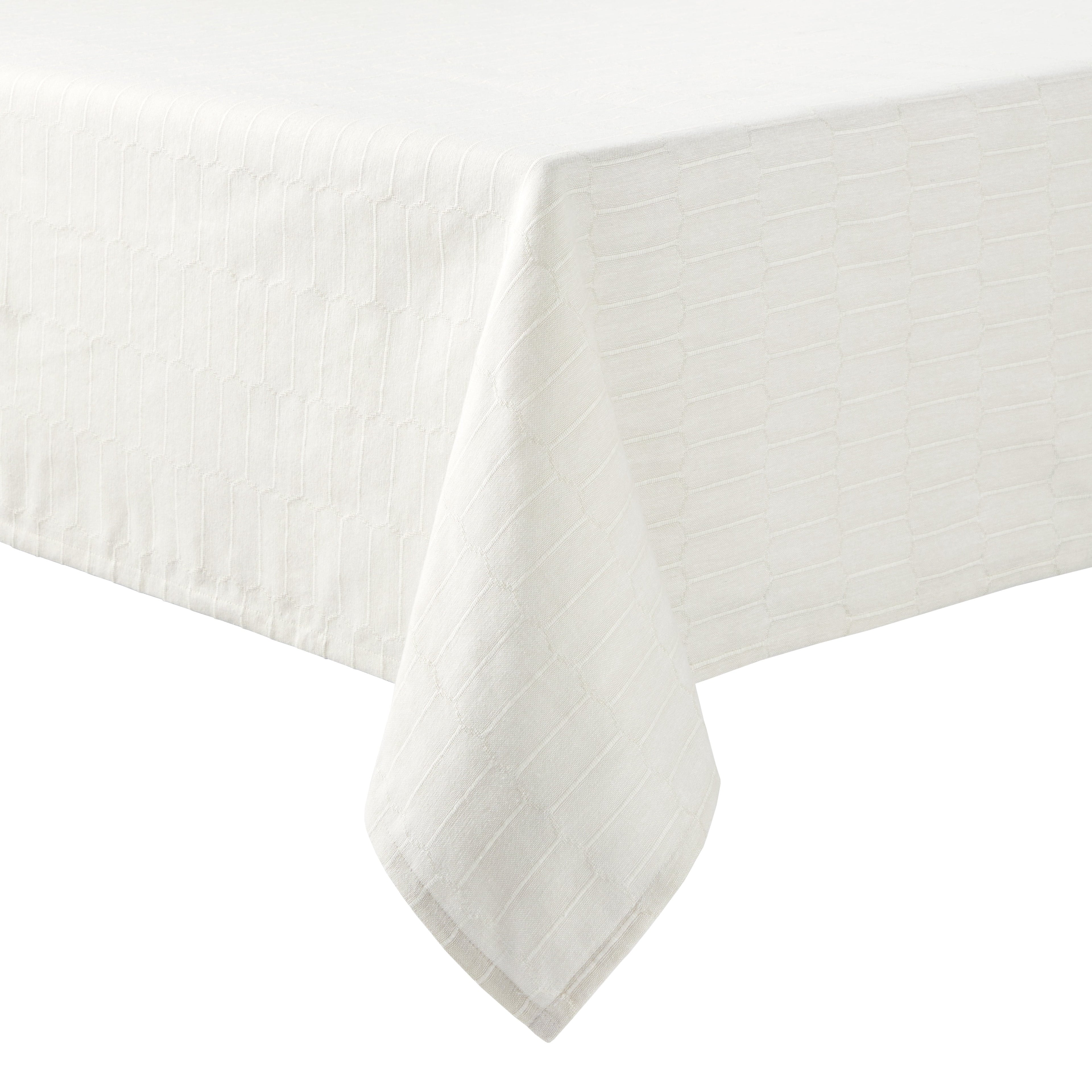 Martha Stewart Honeycomb Modern Farmhouse Fabric Tablecloth, White, 60"x120"