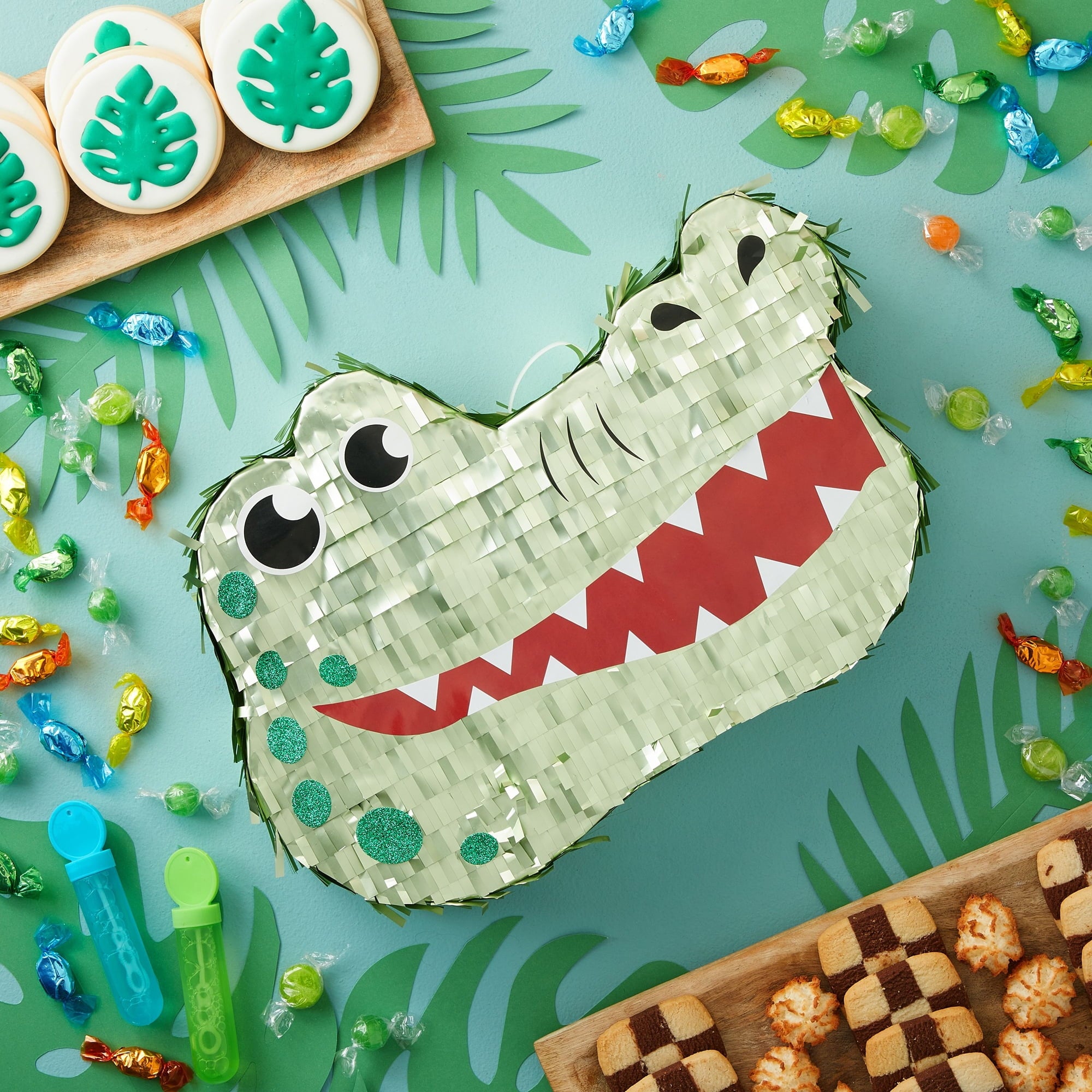 Alligator Pinata for Kids Safari Birthday Party Decorations, Baby Shower (Small, 16.5x11.5x3 In)