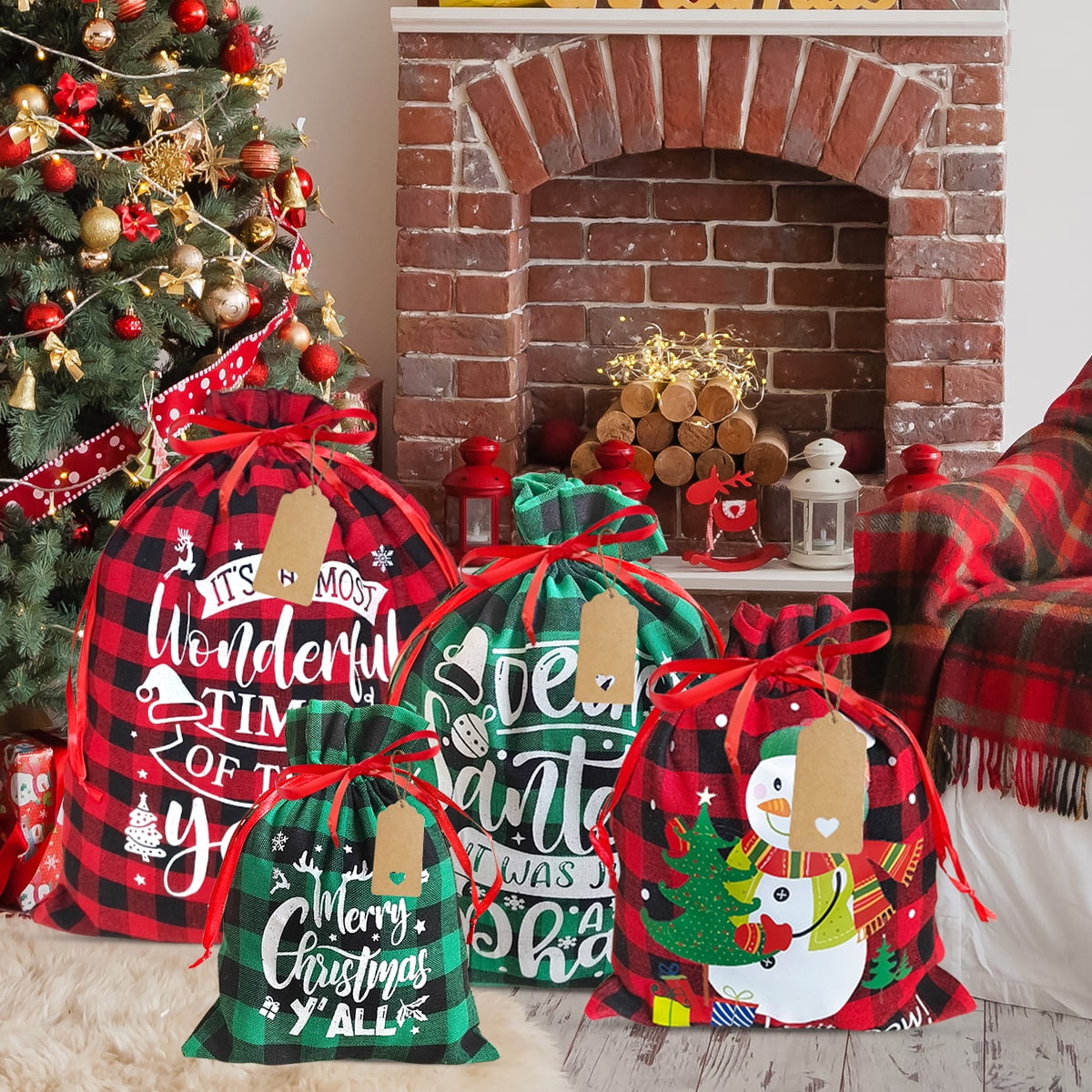 Christmas Bags Christmas Gift Bags Santa Sacks Large Buffalo Reusable Fabric Drawstring Gift Pouches for Xmas Party Favor Red Green 10Pcs