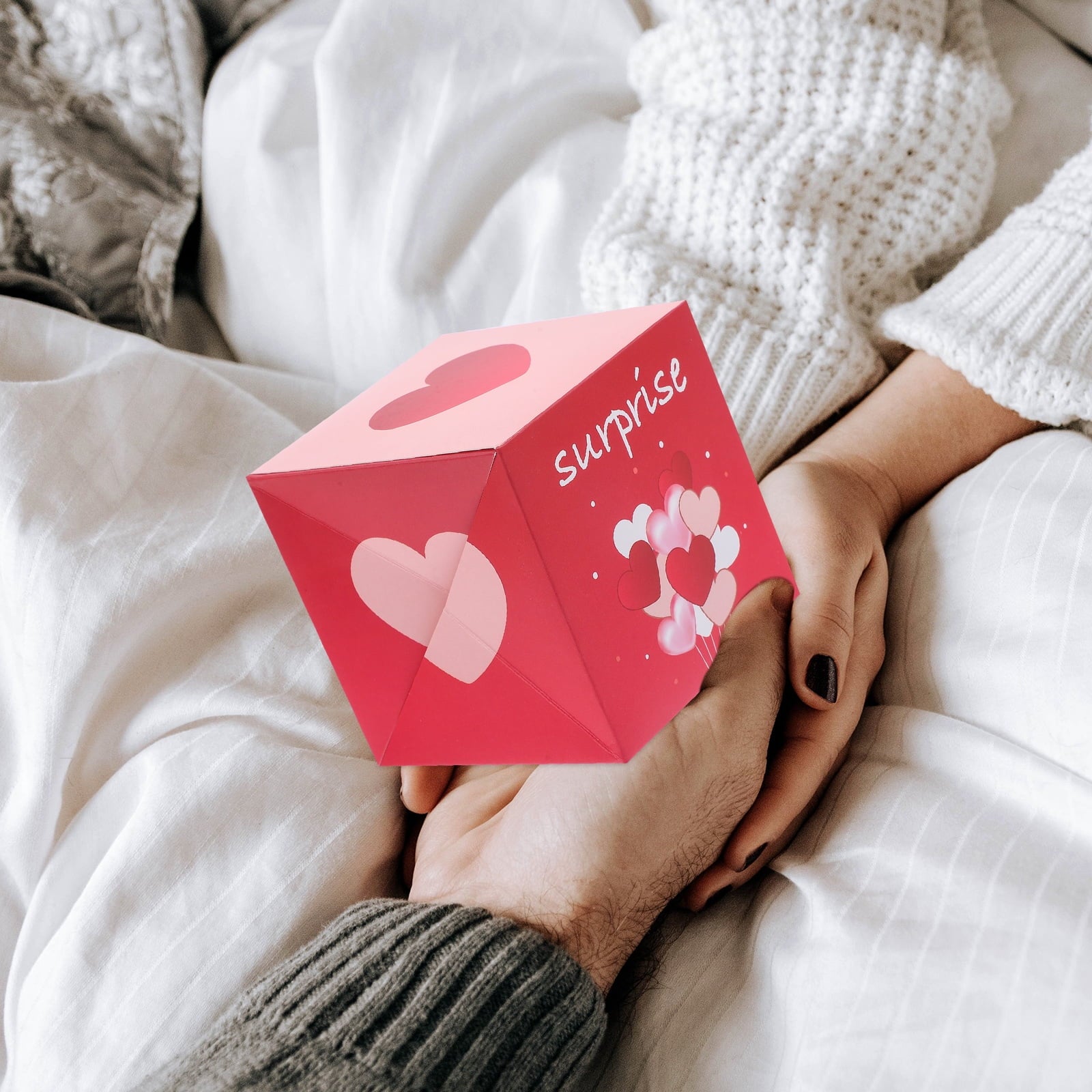 3 Sets  Valentine Day Candy Boxes Gift Wrapping Box Small Gift Box Holiday Bouncing Explosion Gift Box