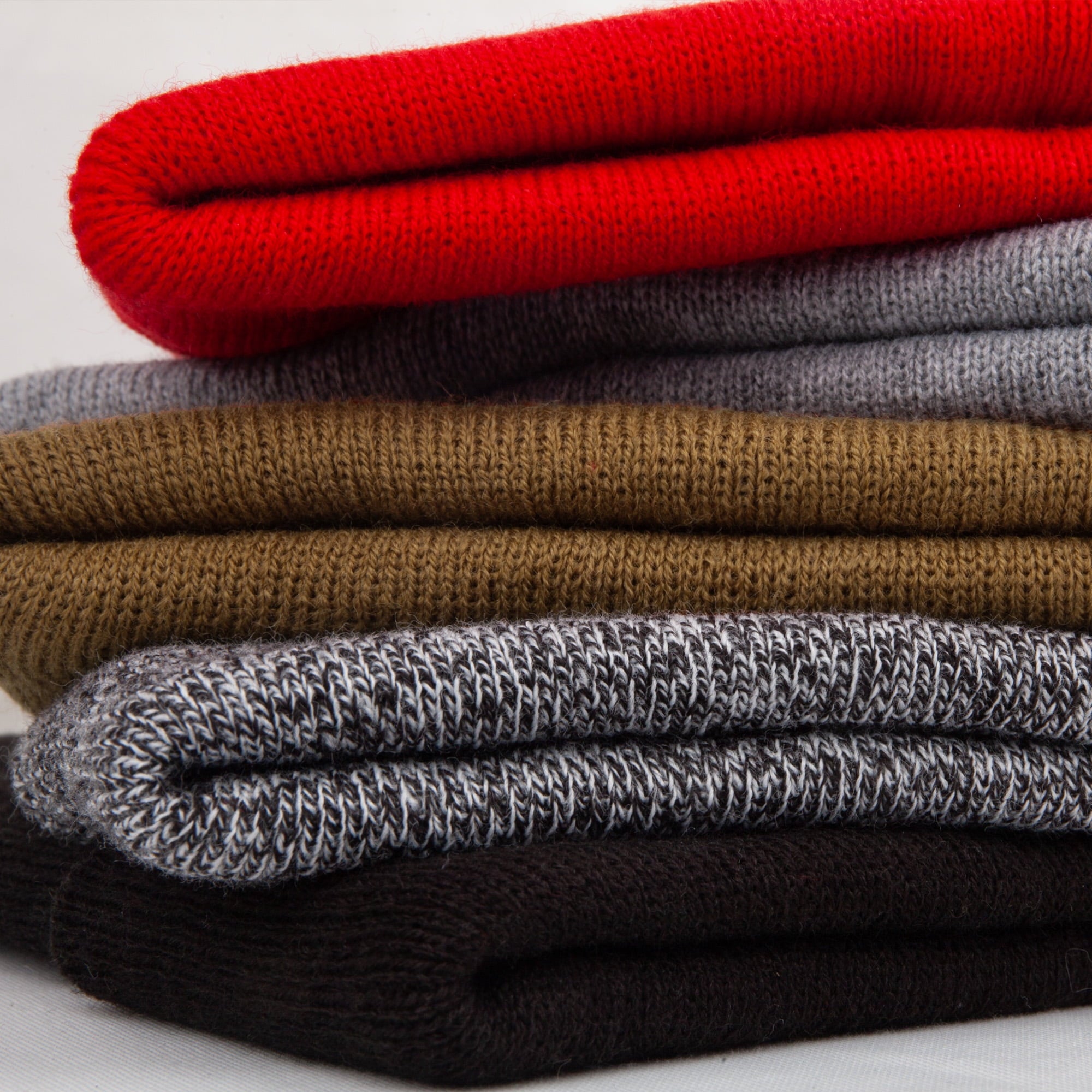 6 Pack Winter Beanie Hats for Men Women, Warm Cozy Knitted Cuffed Skull Cap, 6 Black-White